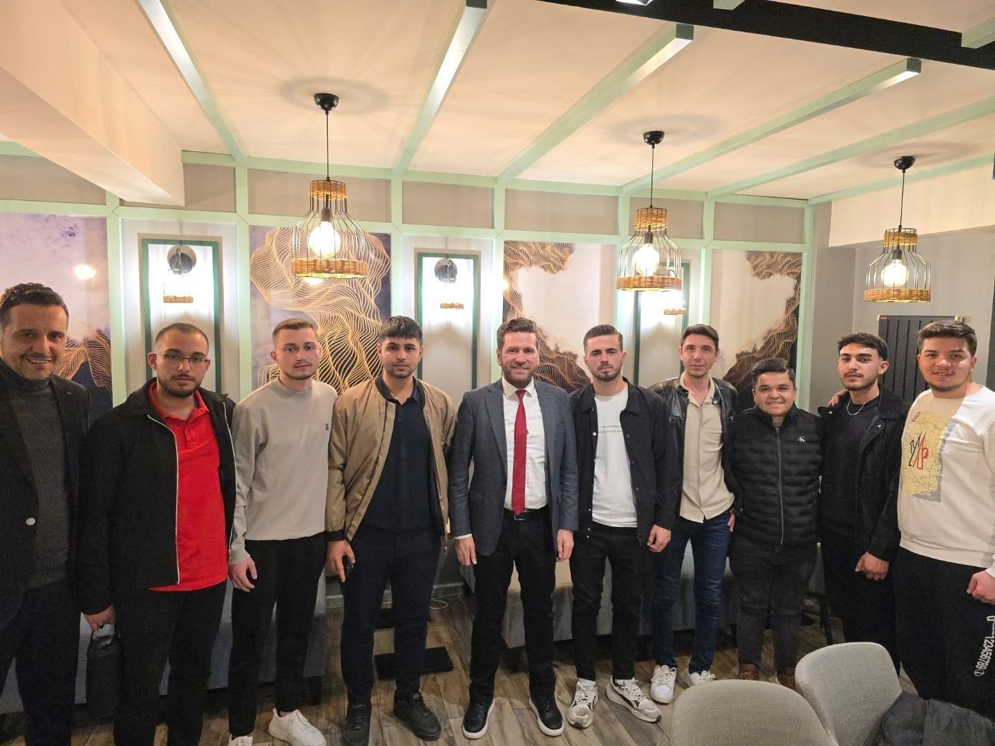 Başkan Tatık orucunu öğrenci evinde açtı