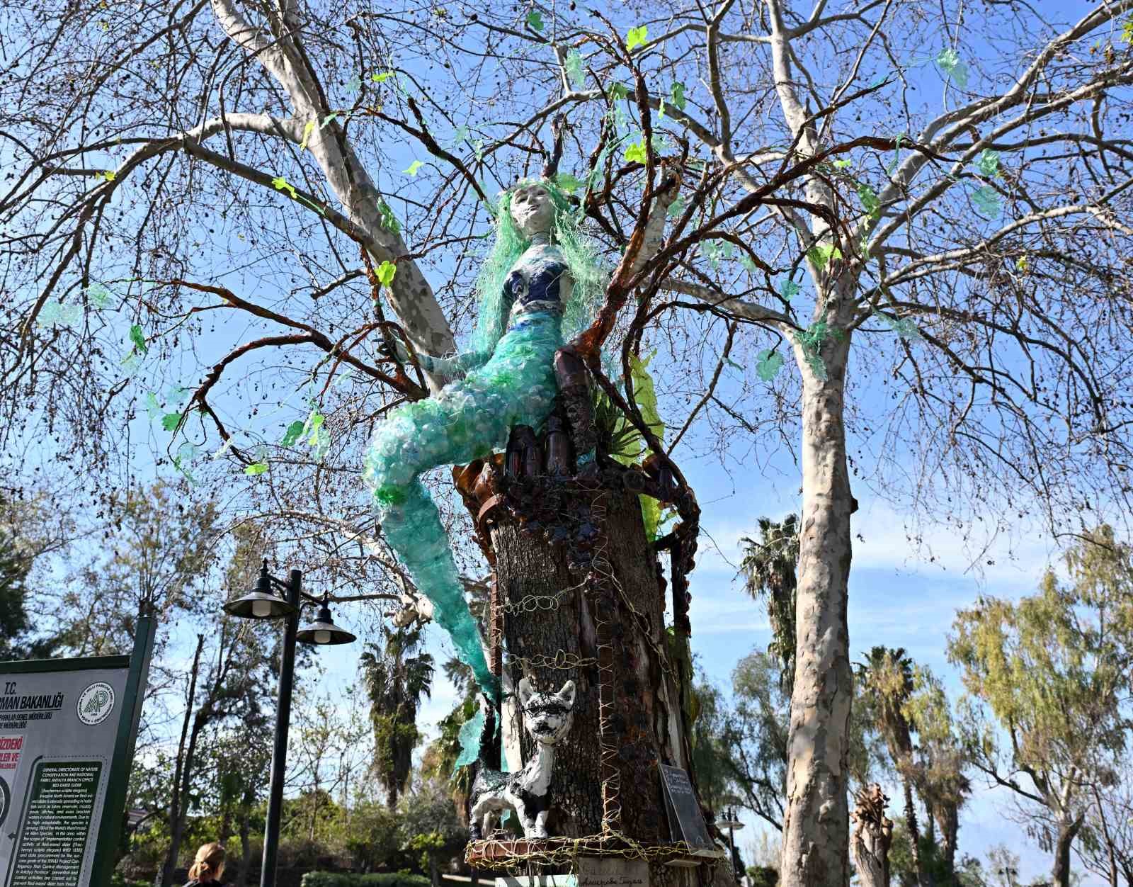 Atıklardan sanata: Puşkin&rsquo;in şiiri heykele d&ouml;n&uuml;şt&uuml;

