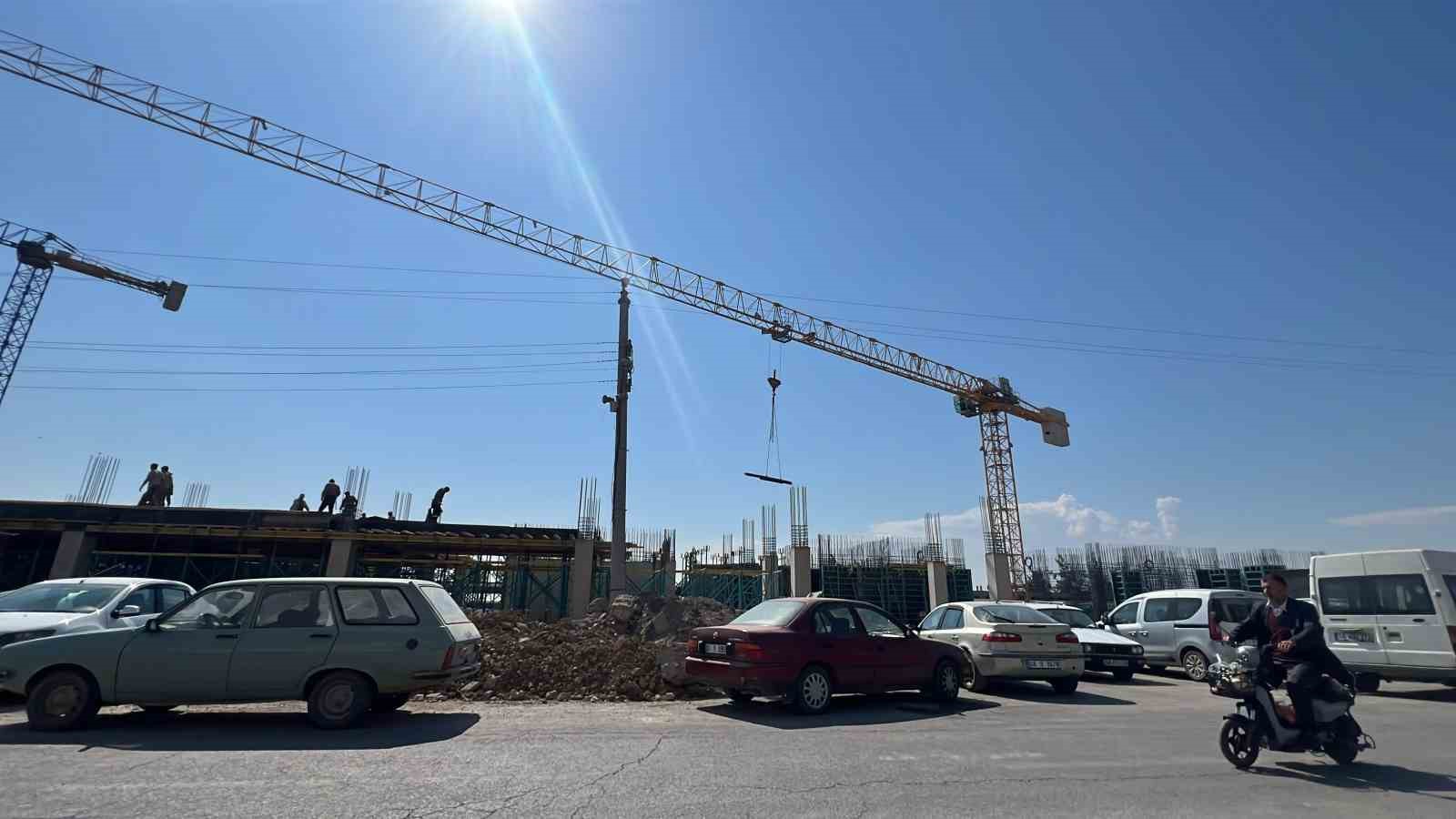 Kahramanmaraş&rsquo;ta &ccedil;alışmalar s&uuml;r&uuml;yor: Toptancılar Sitesi hızla yapılıyor

