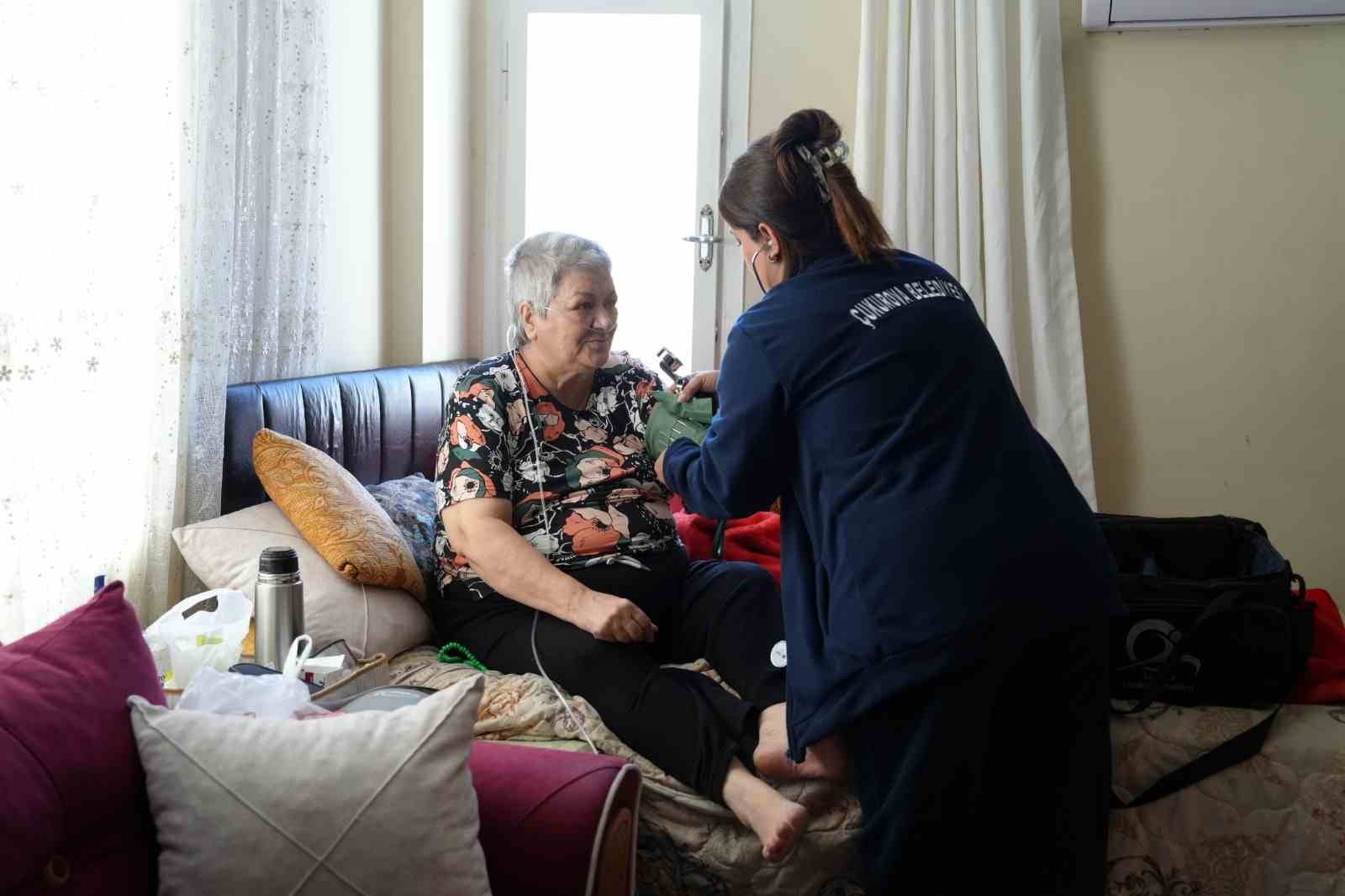 Çukurova Belediyesinden evde bakım ve sağlık hizmeti