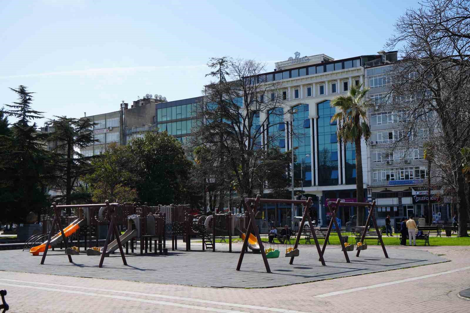Samsun&rsquo;da hava sıcaklığı mevsim normallerinin 18 derece &uuml;st&uuml;nde
