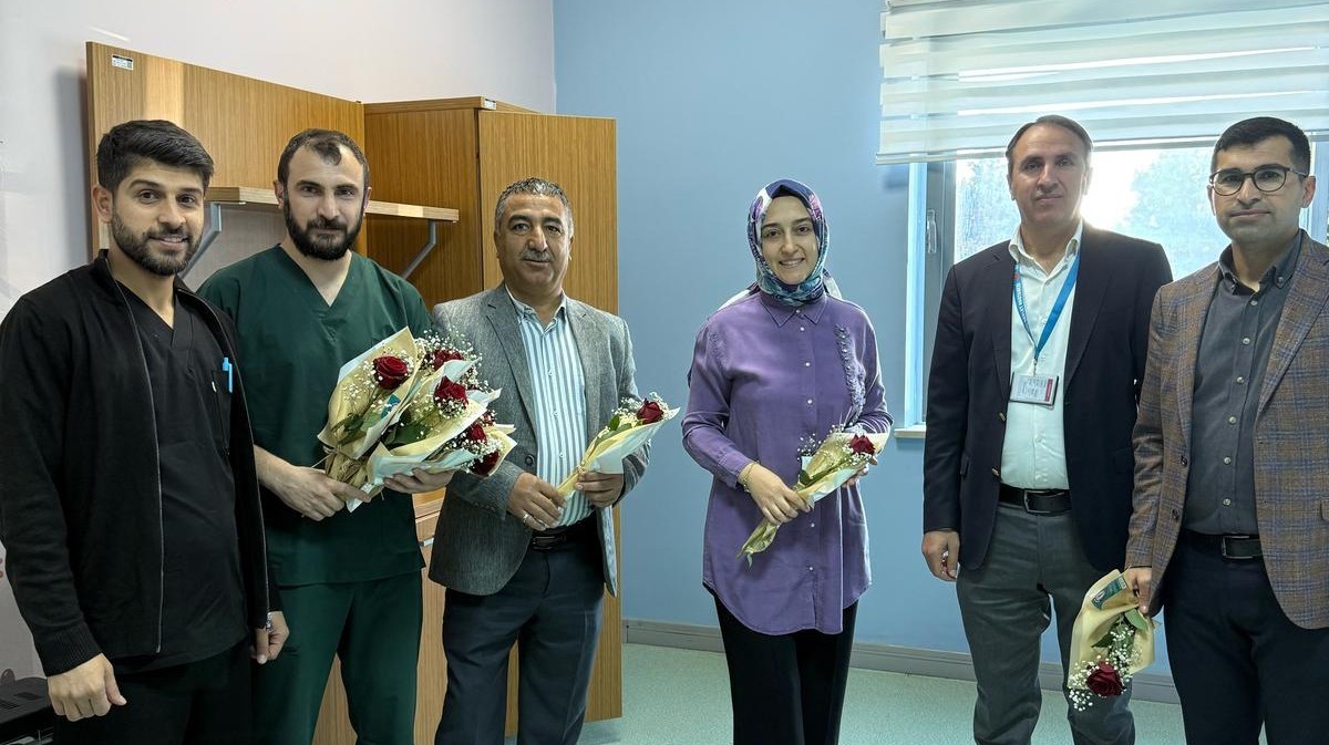 Sağlık-Sen Başkanı, İdil Devlet Hastanesindeki &ccedil;alışanlarla bir araya geldi
