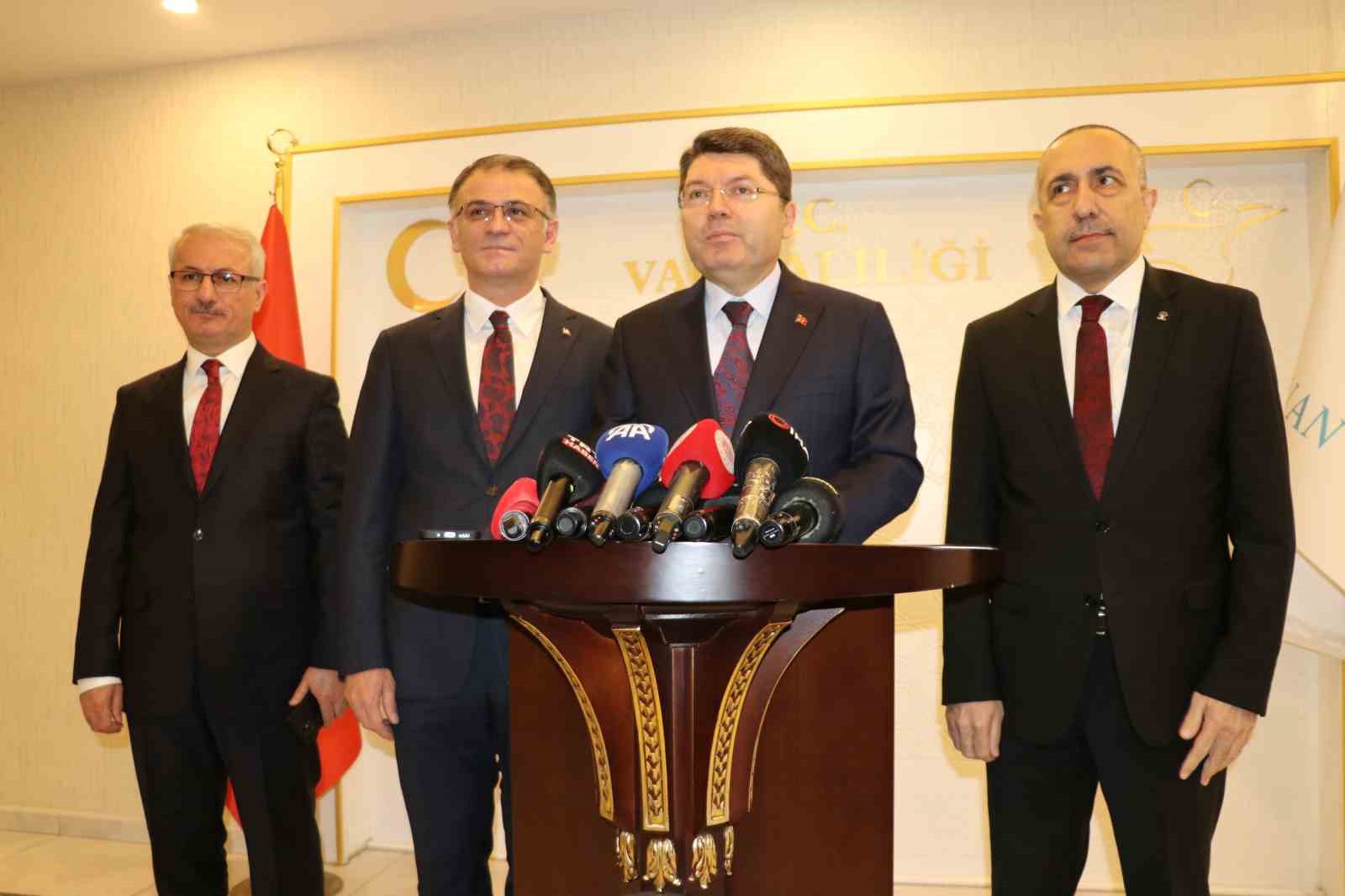 Adalet Bakanı Tunç: "Terörsüz Türkiye’nin şafağındayız, eşiğindeyiz"
