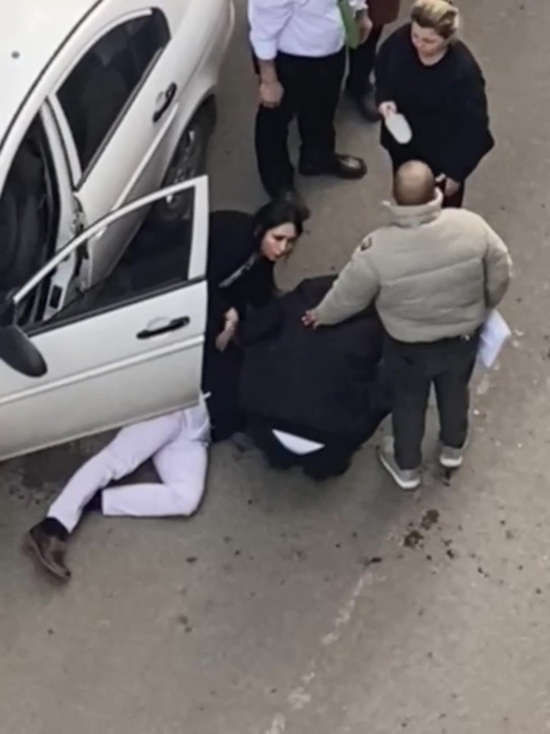 Banka &ccedil;alışanı direksiyon başında kalp krizi ge&ccedil;irdi
