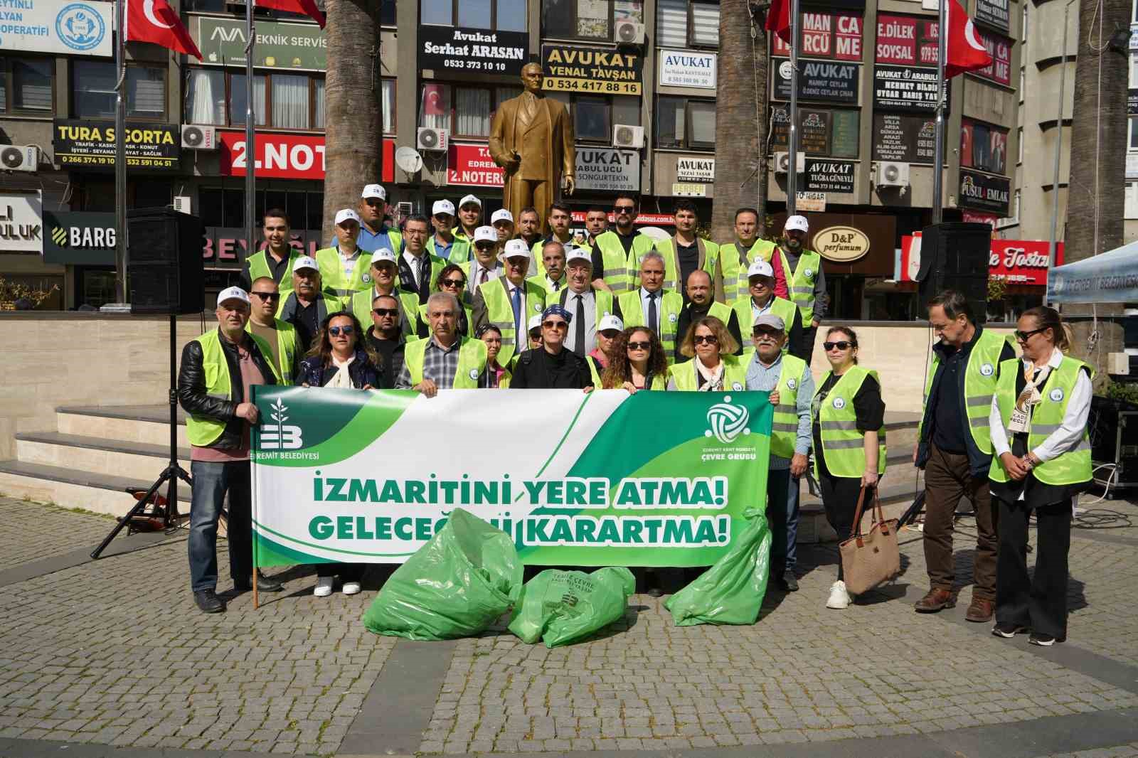 Edremit&rsquo;te sokağa izmarit atanlara ceza gelecek
