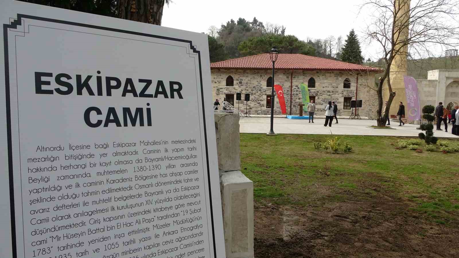 600 yıllık tarihi cami restorasyonun ardından ibadete a&ccedil;ıldı
