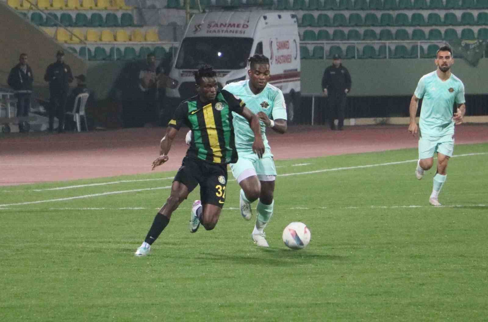 Trendyol 1. Lig: Şanlıurfaspor: 0 - Esenler Erokspor: 0 (Maç devam ediyor)