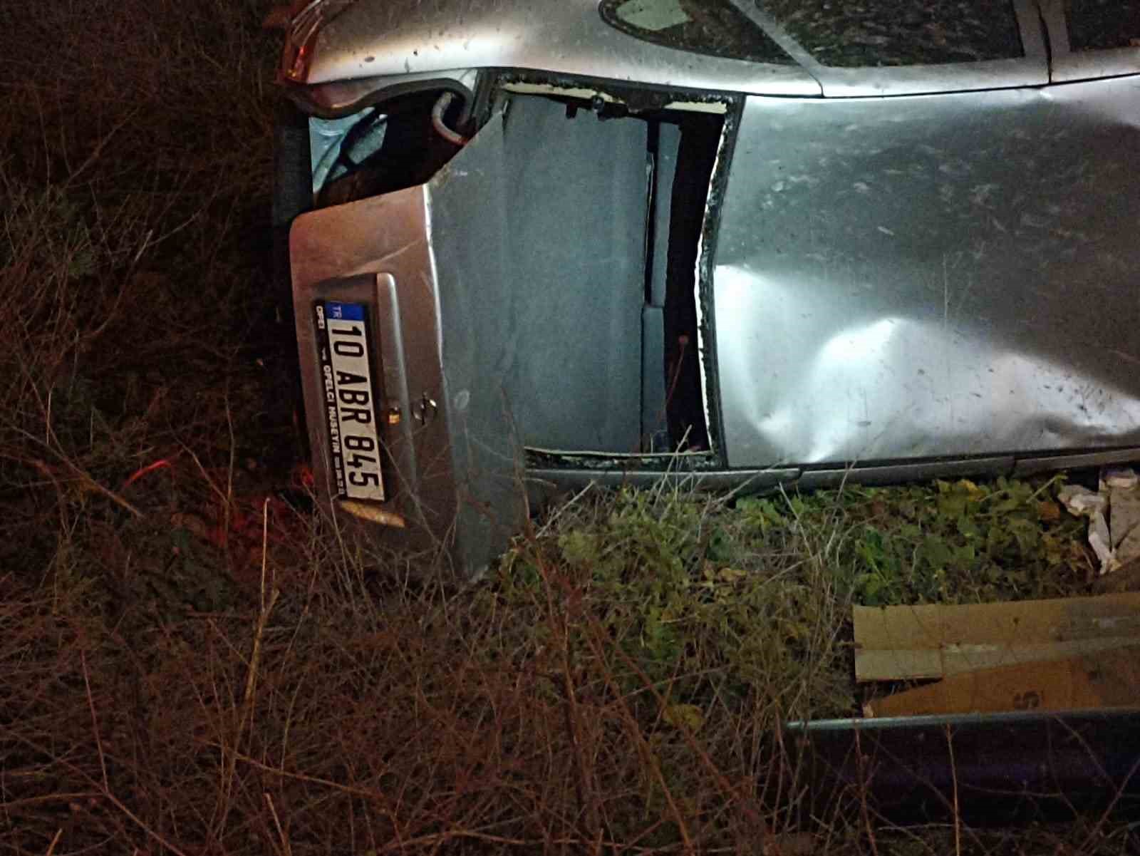 Balıkesir&rsquo;de trafik kazası: Otomobil s&uuml;r&uuml;c&uuml;s&uuml; ağır yaralandı
