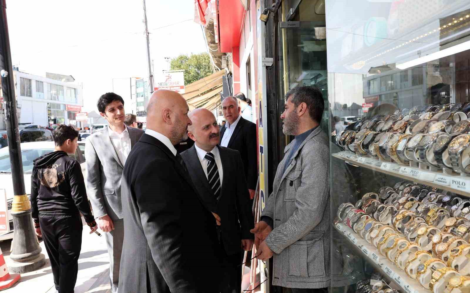 Vali Varol, esnaflarla bir araya geldi 