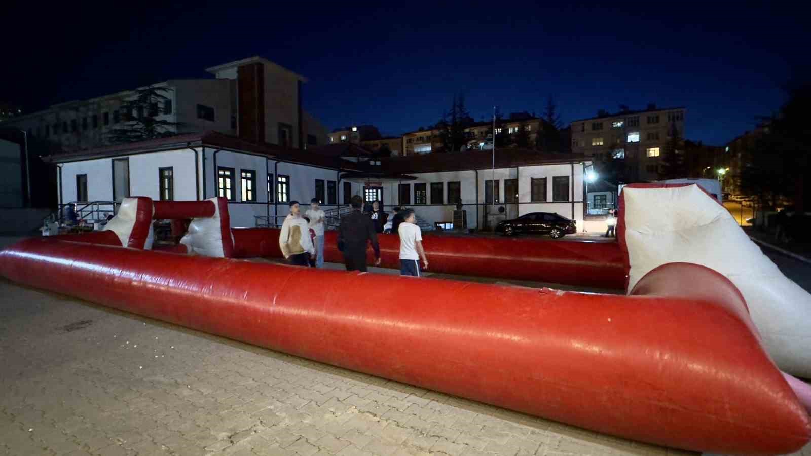 Aile ve Sosyal Hizmetler İl M&uuml;d&uuml;rl&uuml;ğ&uuml;&rsquo;nden &ccedil;ocuklara &ouml;zel iftar programı
