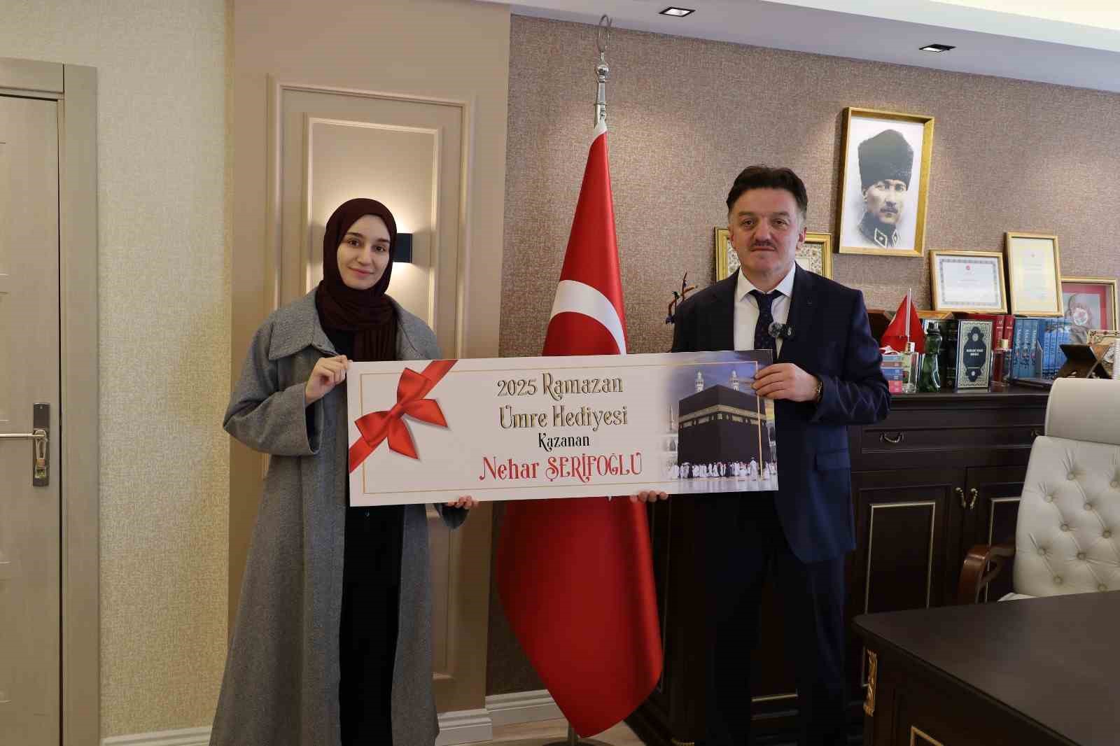 Bafra’da umre çekilişinin kazananı belli oldu