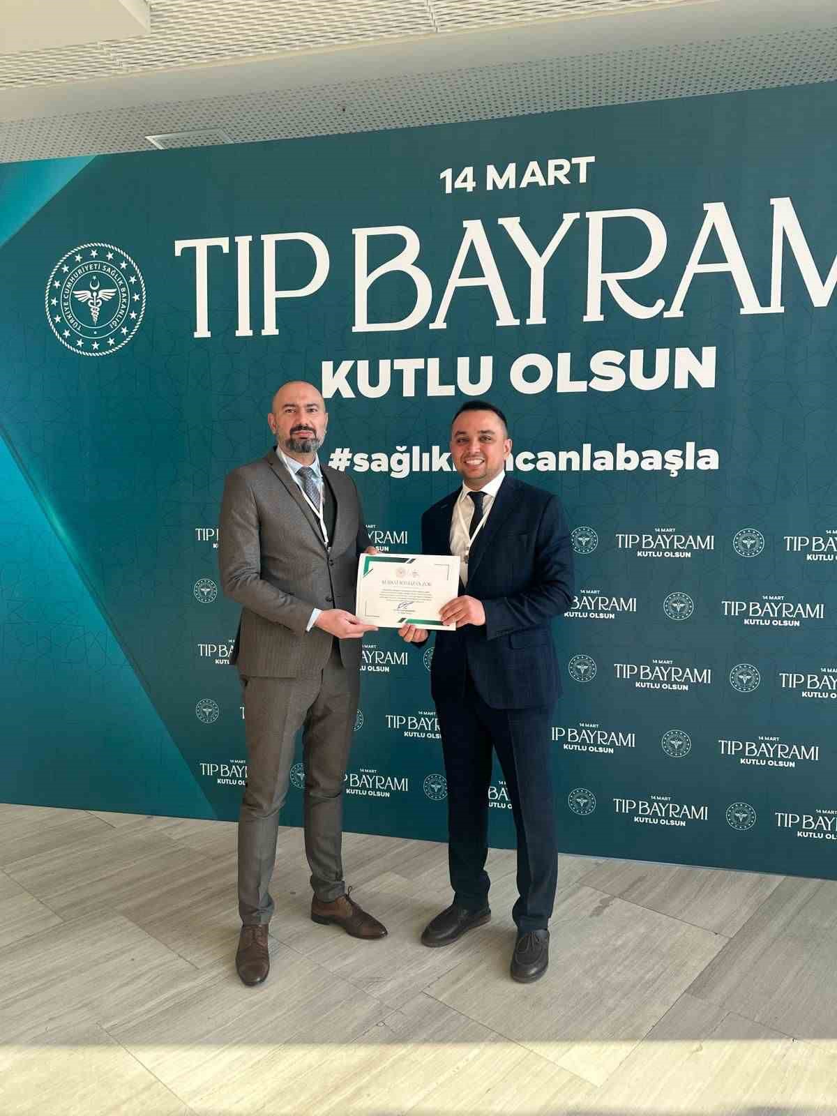 "Yılın Doktoru ve Hemşiresi" &Ouml;d&uuml;lleri Sahiplerini Buldu
