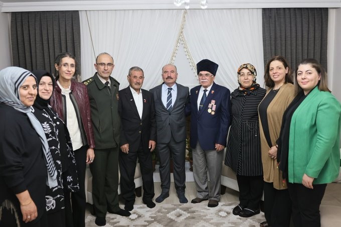 Vali &Ccedil;algan: "Gaziler, şanlı tarihimizin ebedi kahramanlarıdır"

