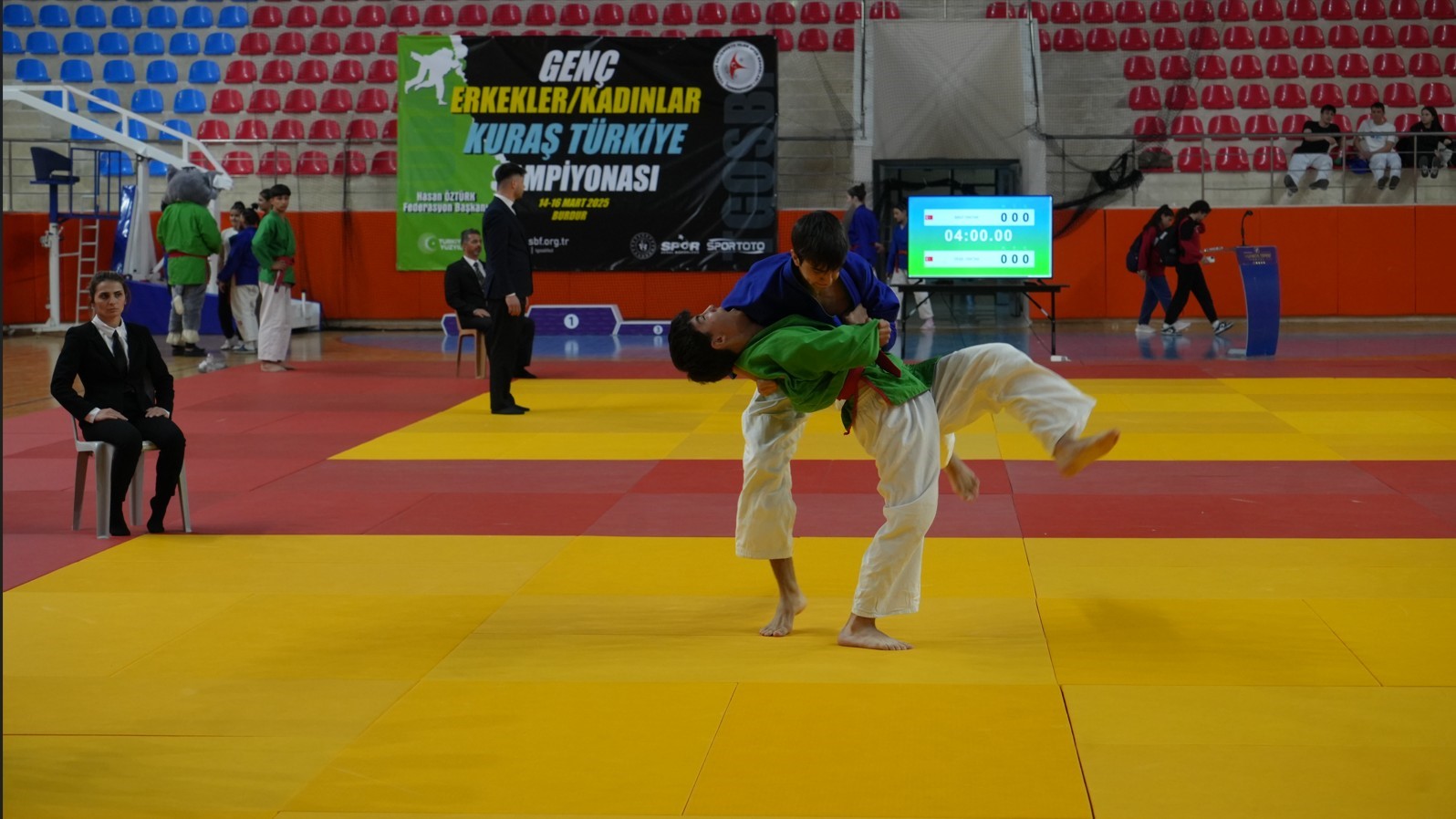 Burdur, Gençler Türkiye Kuraş Şampiyonası’na ev sahipliği yapıyor