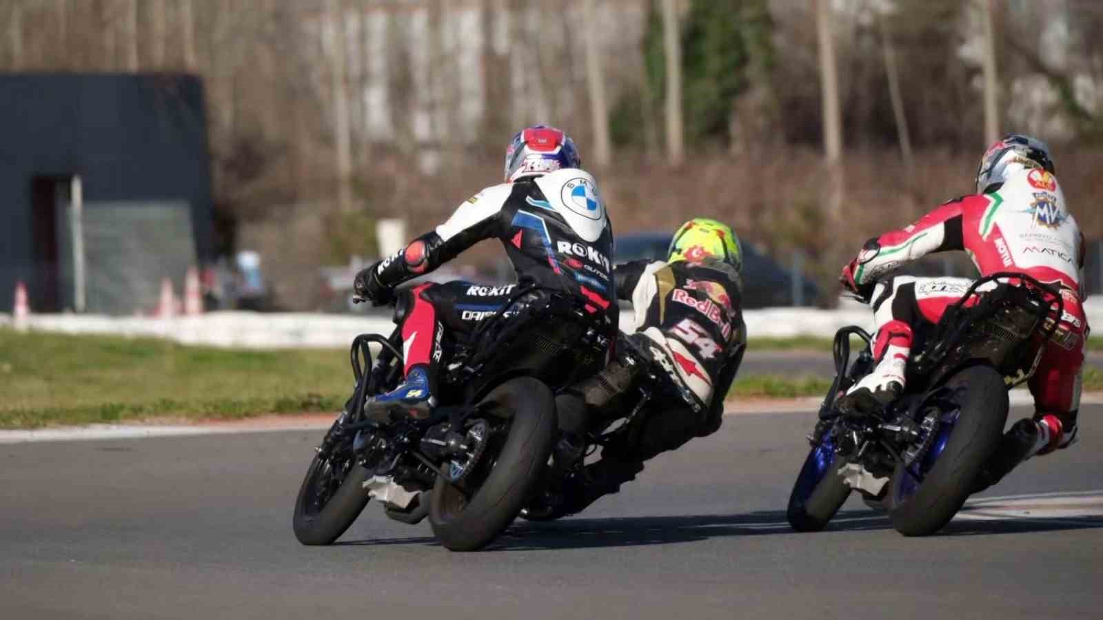 Bahattin Sofuoğlu: "İlk yarıştaki hedefimiz puandı ve puanımızı aldık"