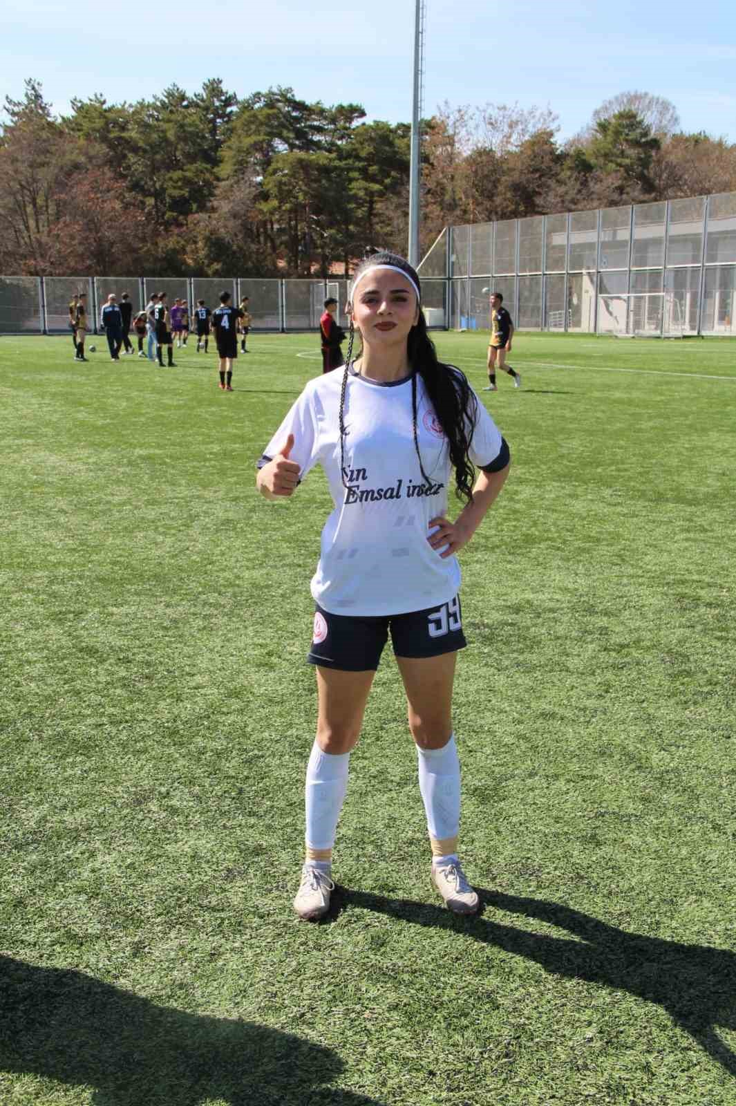 Ağrı ASP Kadın Futbol Takımı, Kayseri&rsquo;de rakibini farklı ge&ccedil;ti: 5-1
