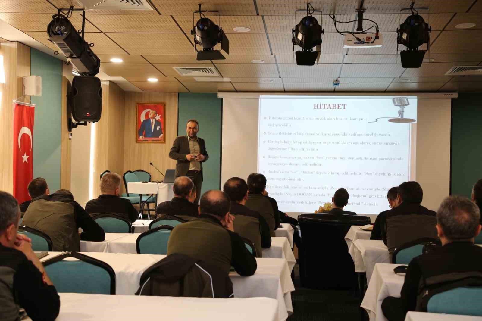 Orman M&uuml;d&uuml;rl&uuml;ğ&uuml; personeline "İletişim ve Protokol Y&ouml;netimi" eğitimi
