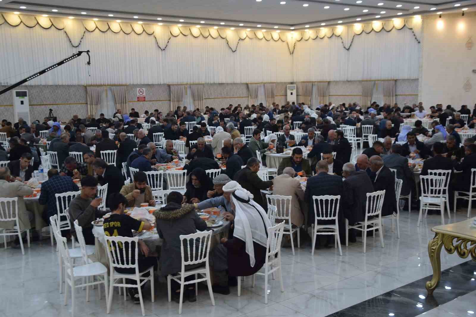 Viranşehir’de 2 bin kişiye iftar yemeği