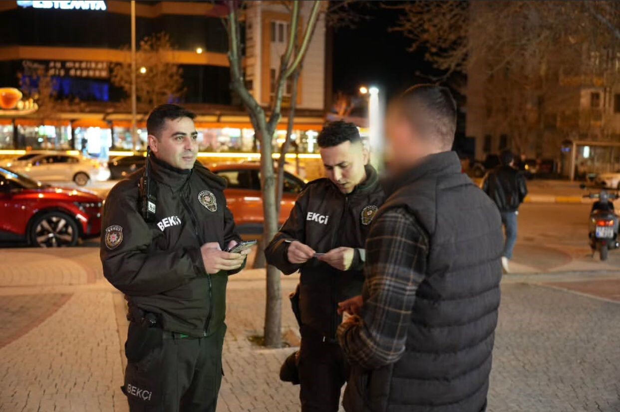 Isparta&rsquo;da 1 saatte 6 ara&ccedil; ve s&uuml;r&uuml;c&uuml;s&uuml;ne idari para cezası
