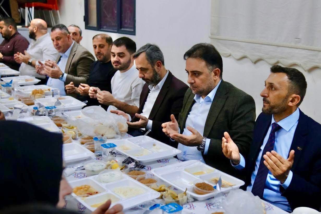 AK Parti’li Baybatur Sarıgöl’de temaslarda bulundu