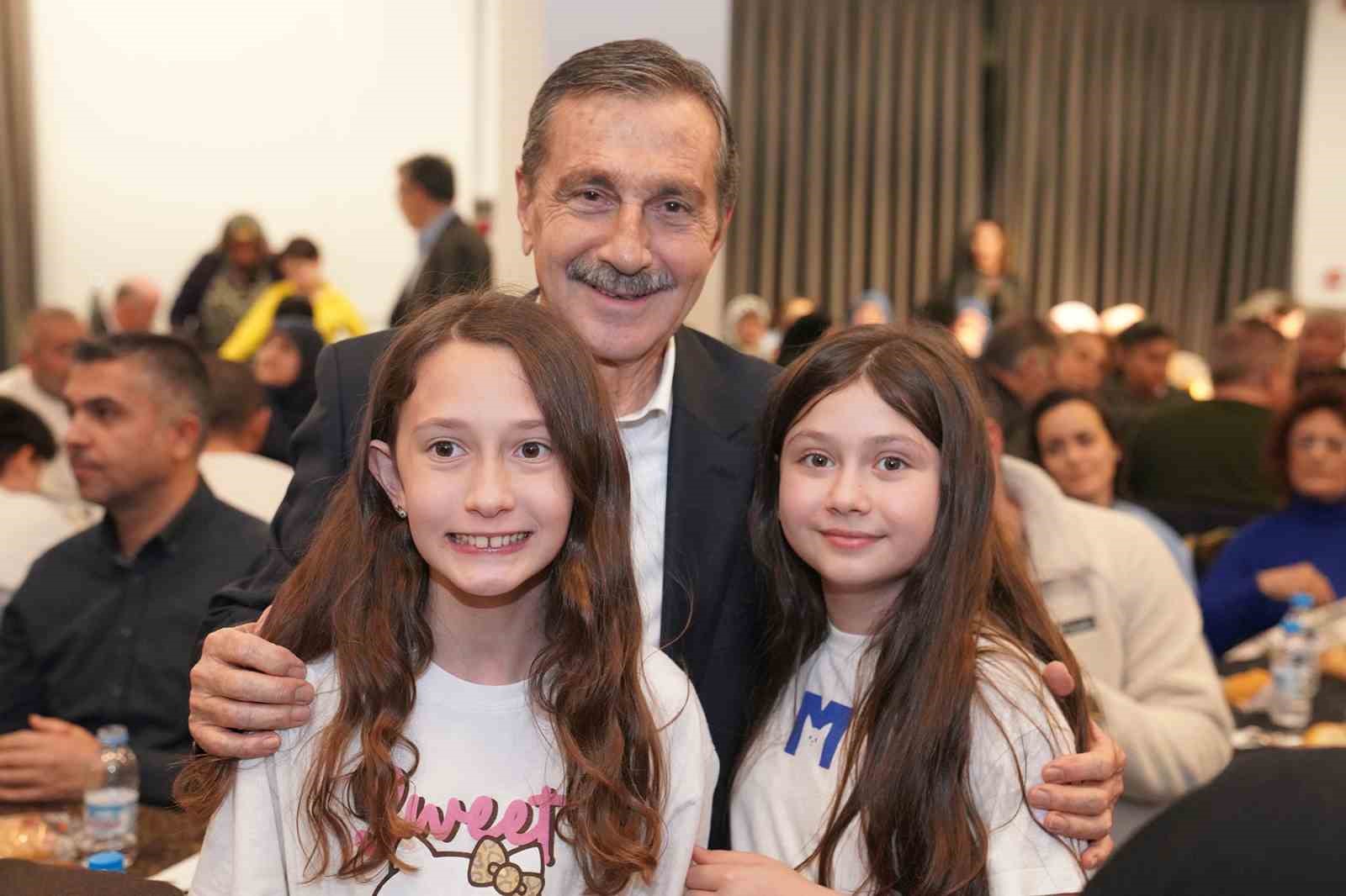 Başkan Ata&ccedil;, şehit yakınları ve gazilerle iftarda buluştu
