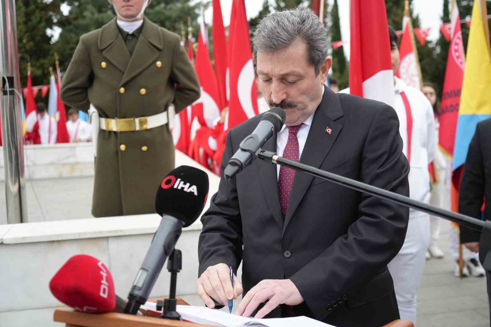 18 Mart Şehitleri Anma G&uuml;n&uuml; ve &Ccedil;anakkale Zaferi yıl d&ouml;n&uuml;m&uuml;
