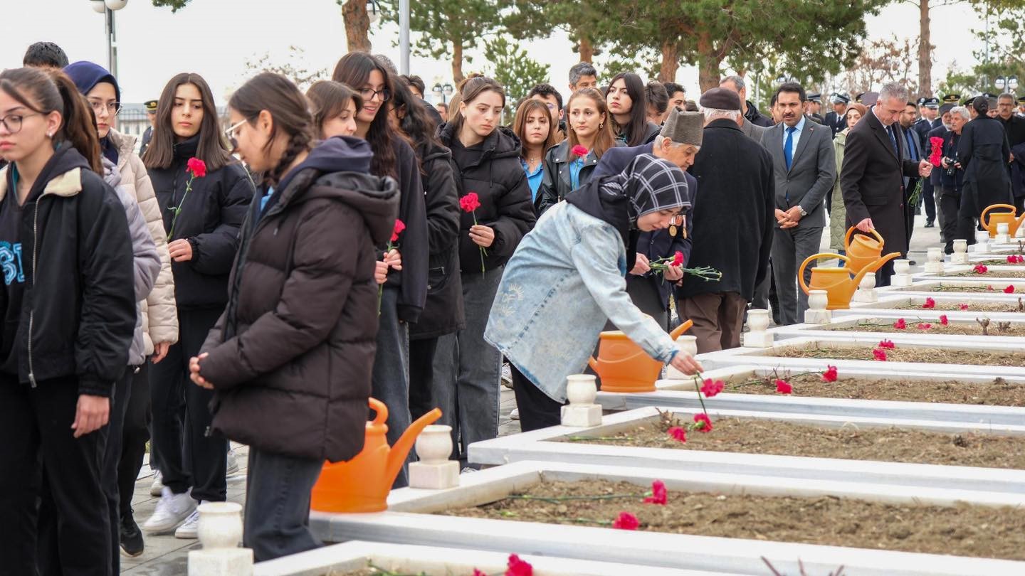 Erzincan’da 18 Mart Çanakkale Zaferi ve şehitler anıldı