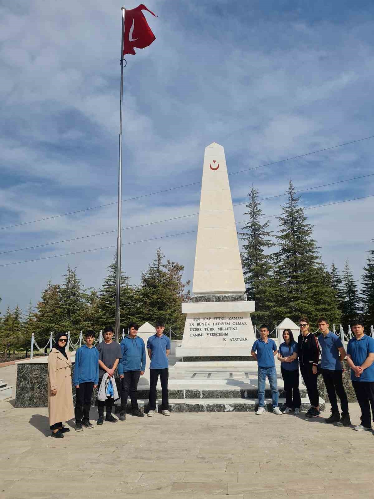 S&uuml;mer MTAL Halkla İlişkiler B&ouml;l&uuml;m&uuml; &ouml;ğrencilerinden anlamlı ziyaret

