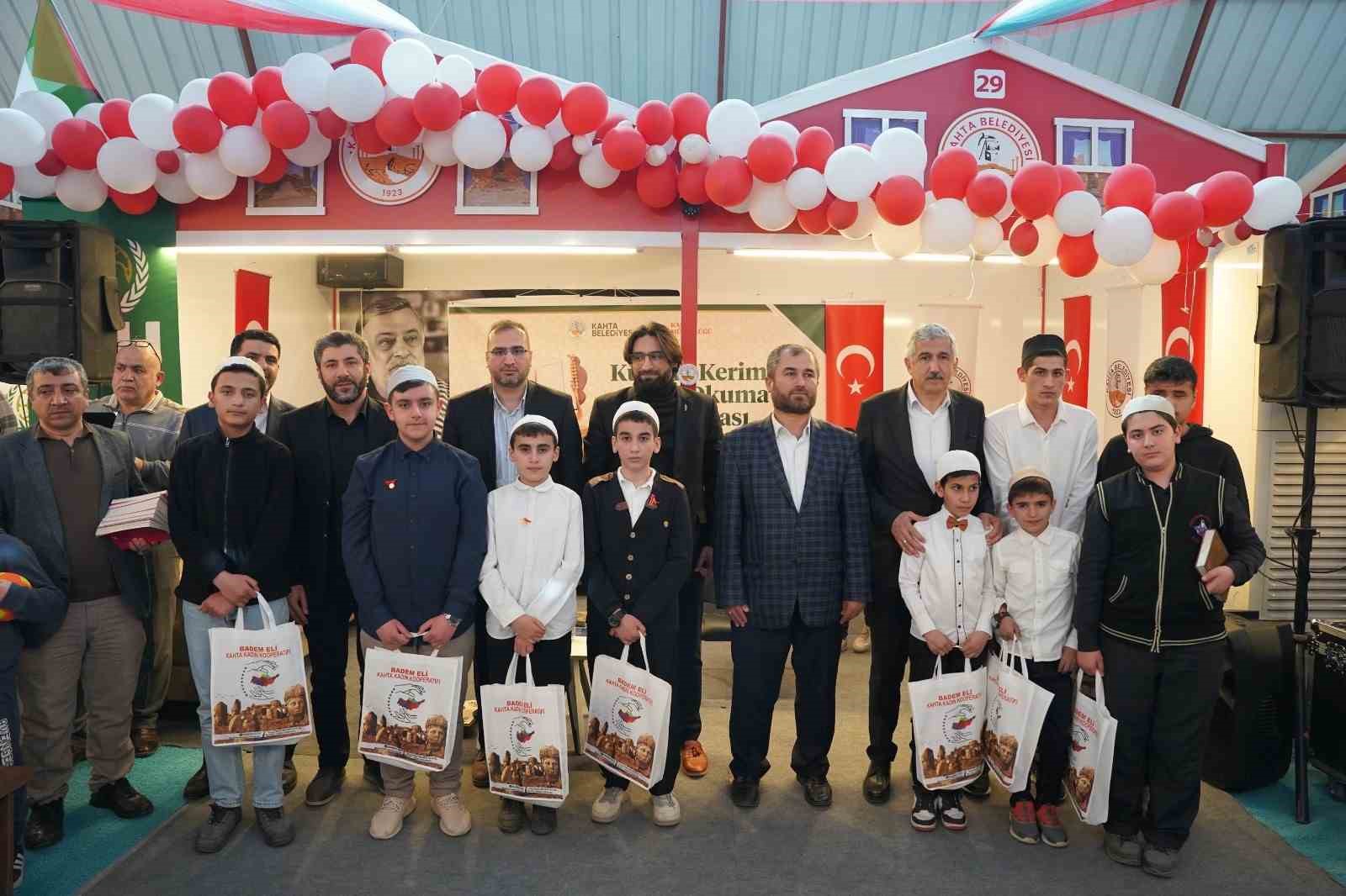 Kahta&rsquo;daki Ramazan &Ccedil;arşısı&rsquo;nda Kur&rsquo;an-ı Kerim yarışması
