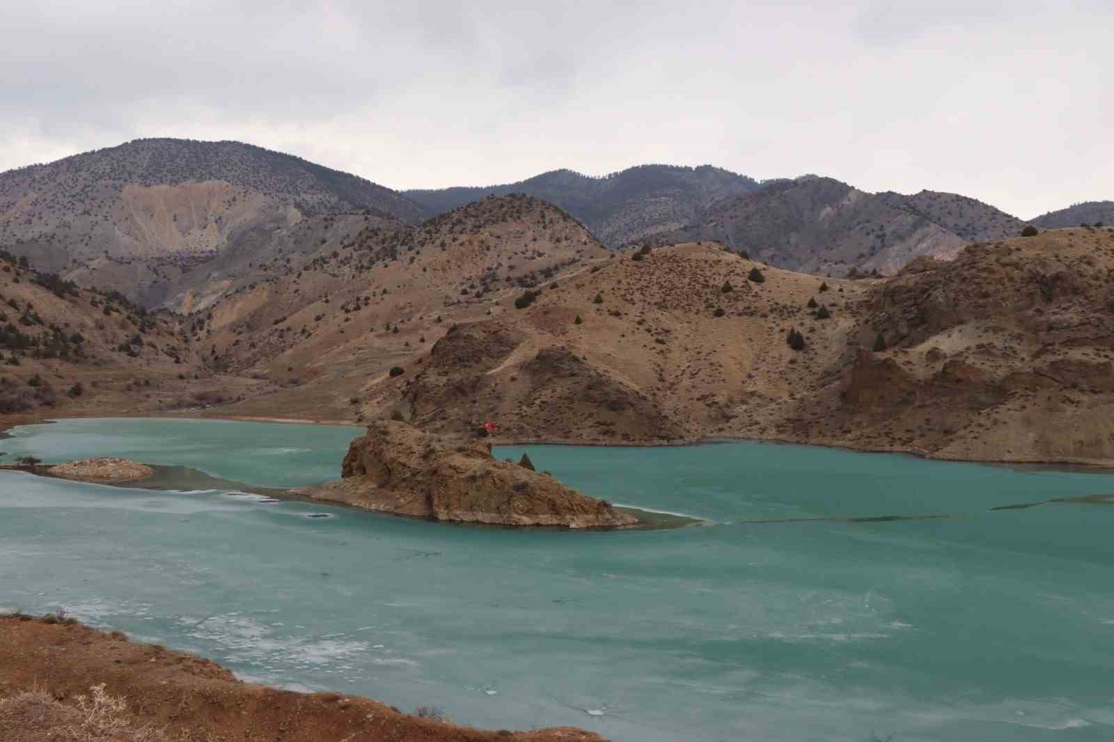 Turkuaz Göleti kendine hayran bırakıyor