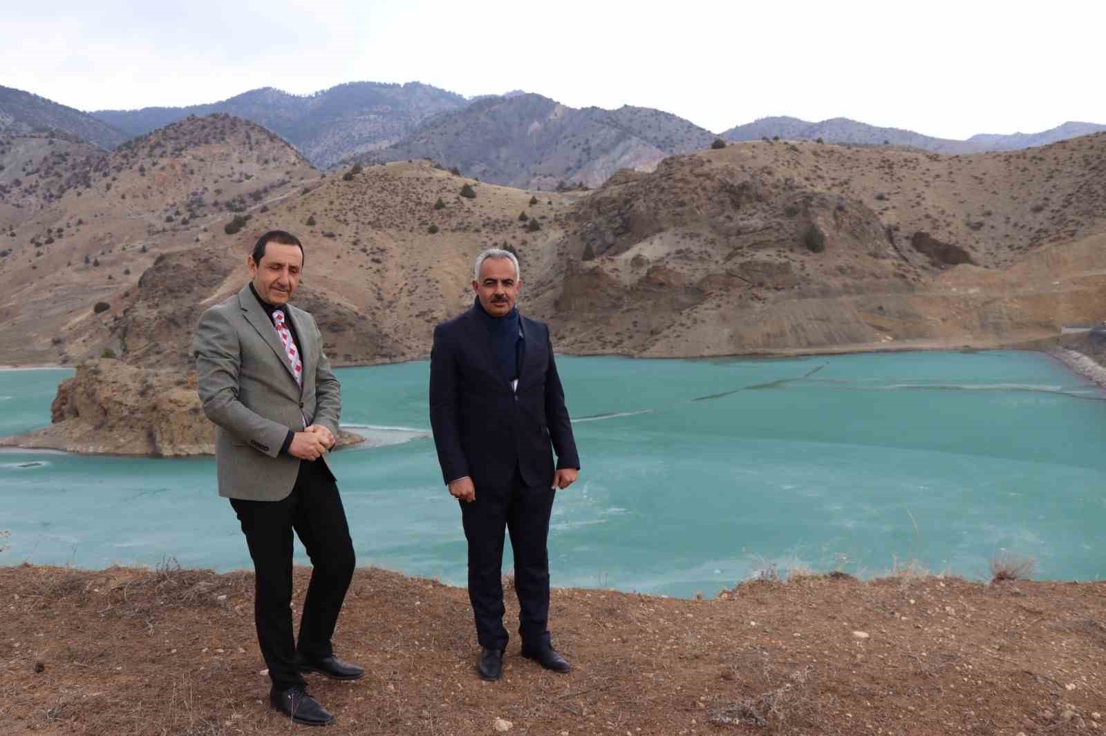 Turkuaz G&ouml;leti kendine hayran bırakıyor
