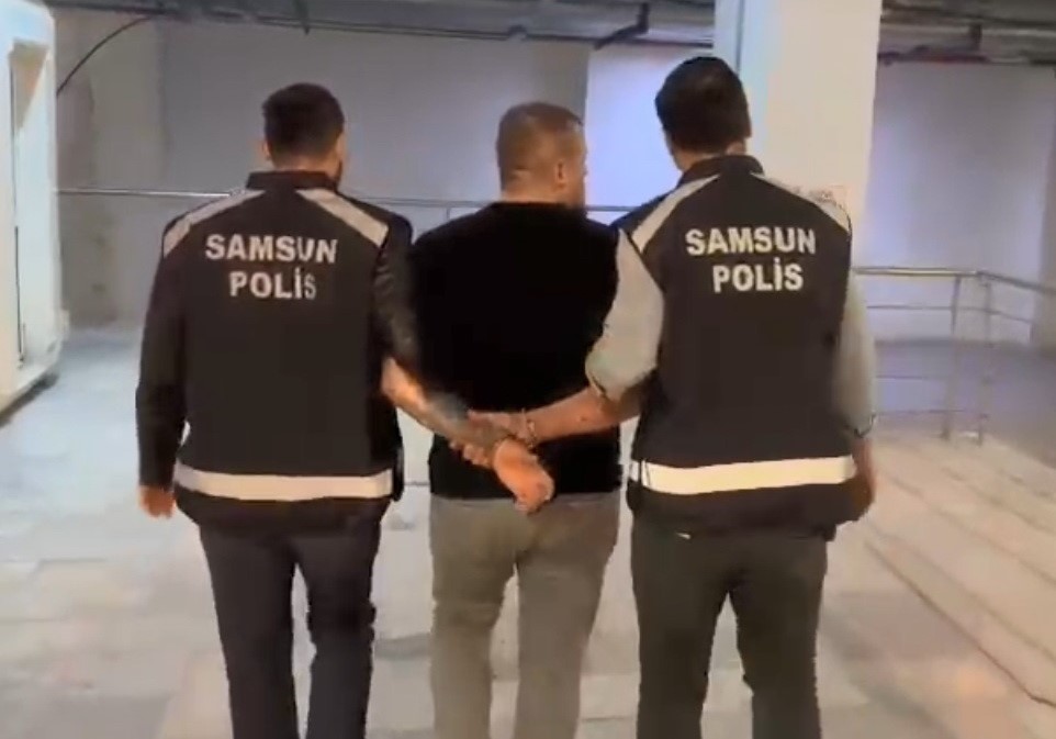 Samsun’da 13 yıl ve 8 yıl hapis cezası bulunan 2 kişi yakalandı