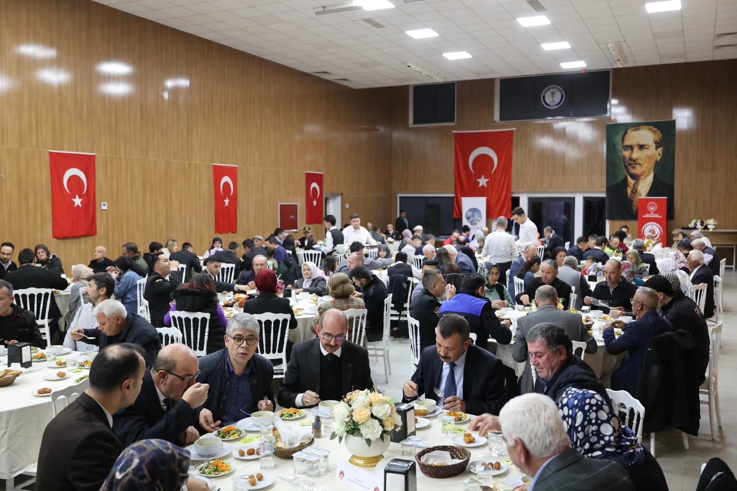 Başkan Tatık şehit yakınları ve gazilerle iftarda buluştu
