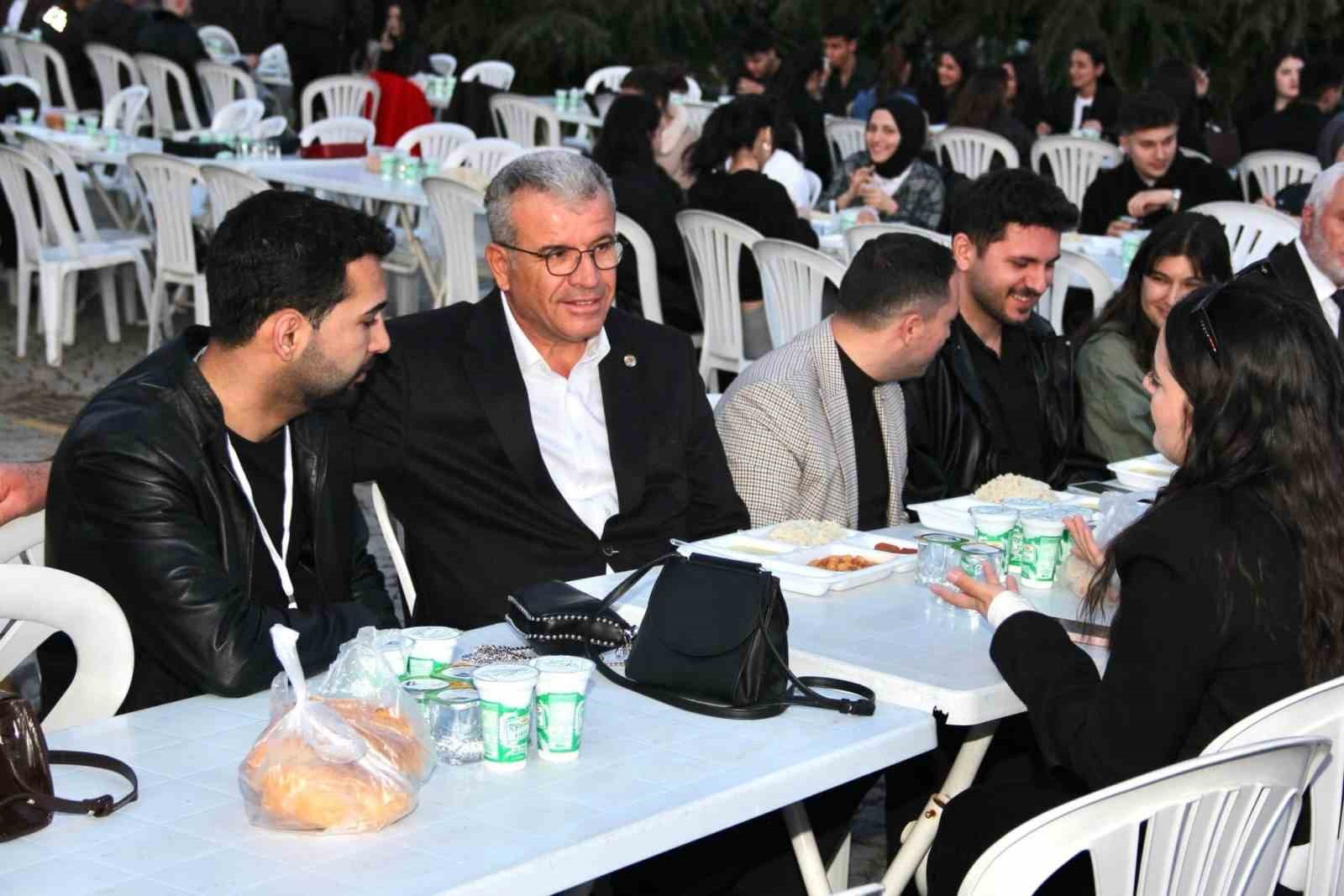 &Ouml;ğrenciler Karabiga&rsquo;yı belediye desteğiyle keşfedecek
