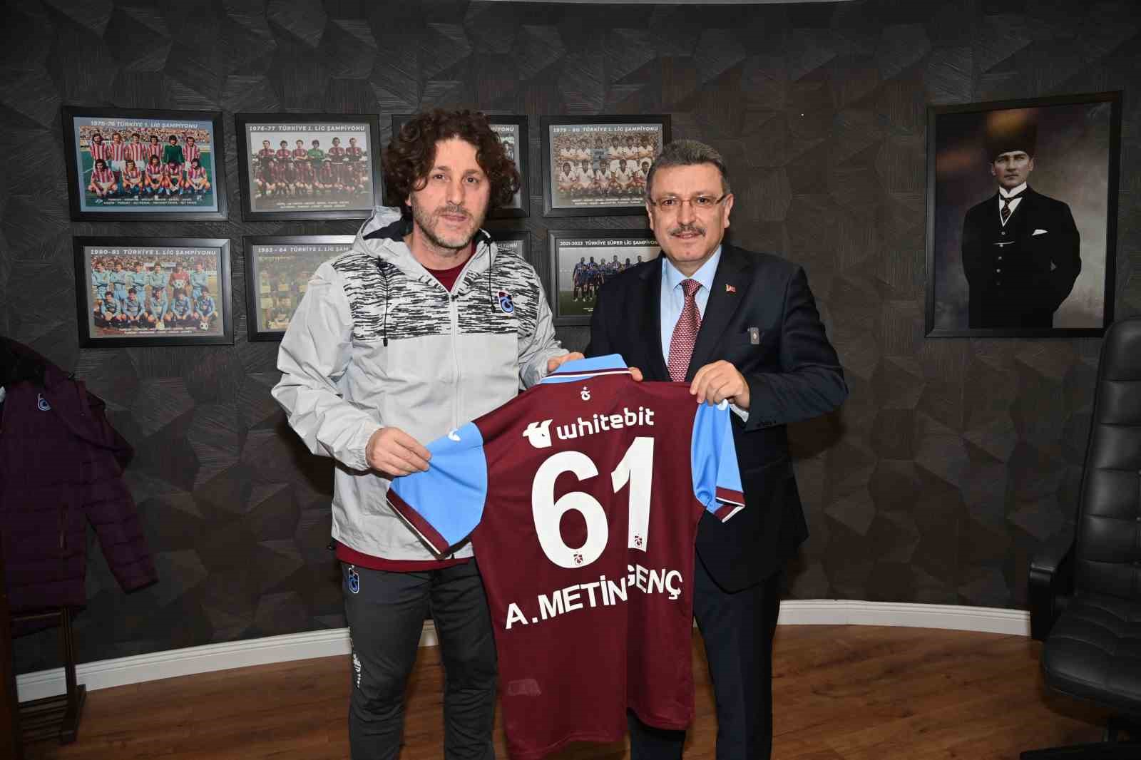 Fatih Tekke: "&Ouml;nce kaostan &ccedil;ıkalım"
