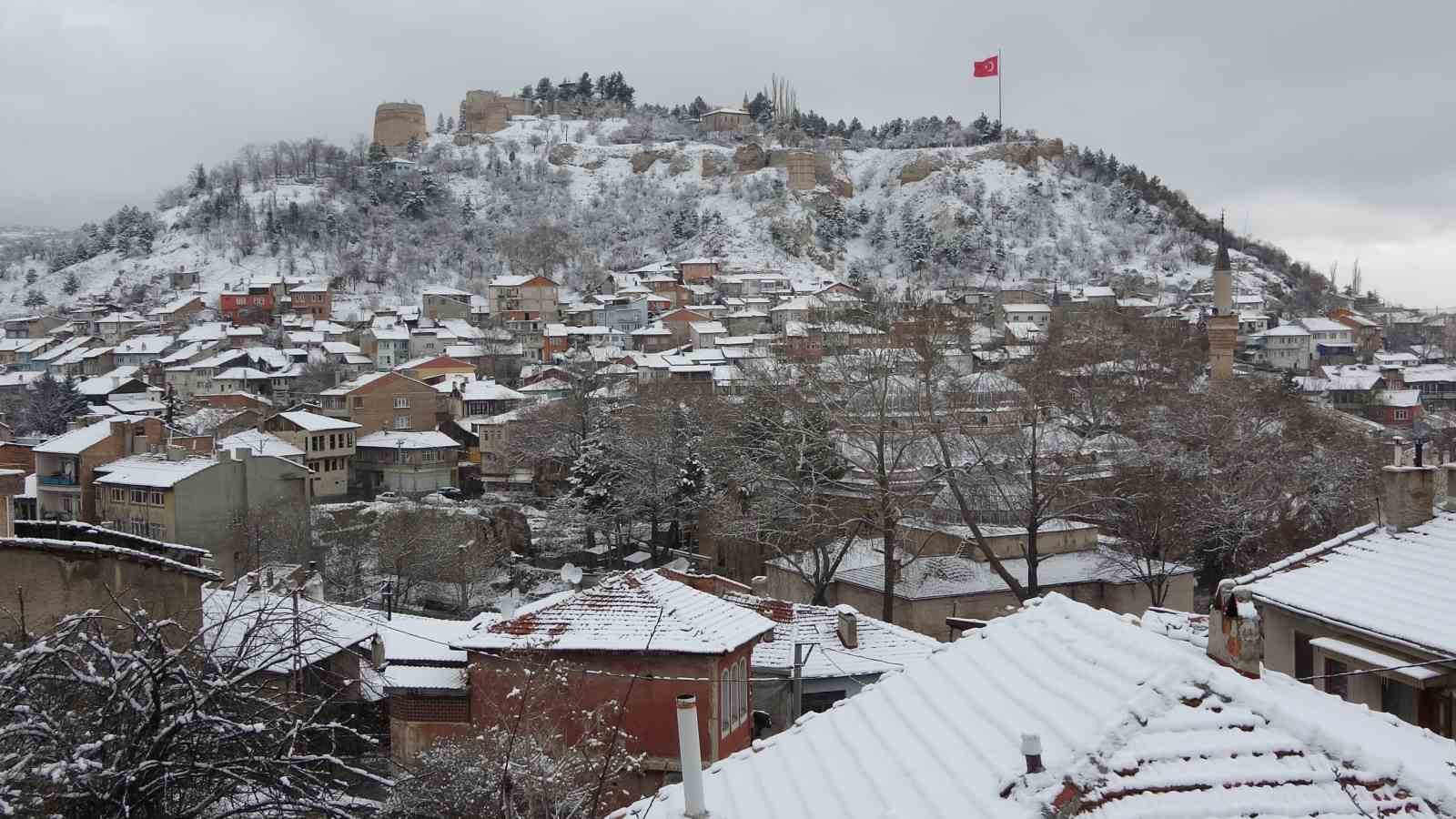 K&uuml;tahya&rsquo;ya Mart karı
