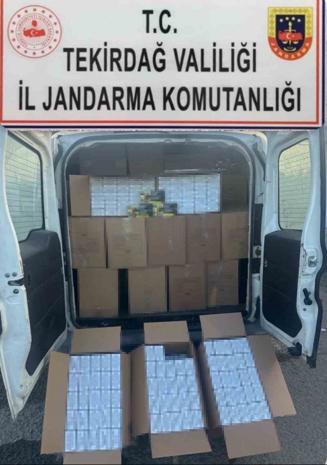 Tekirdağ&rsquo;da jandarmadan ka&ccedil;ak&ccedil;ılık ve silah operasyonu
