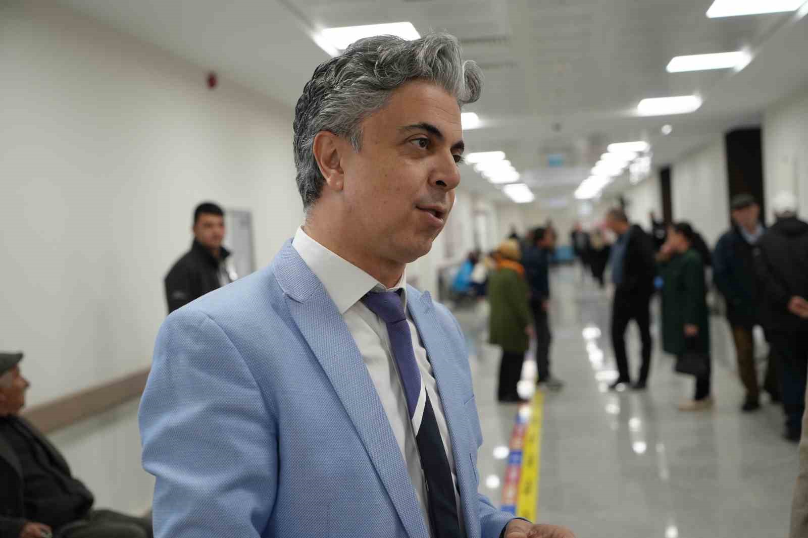 Yeni hastanede 2 günde 6 bine yakın hastaya hizmet verildi