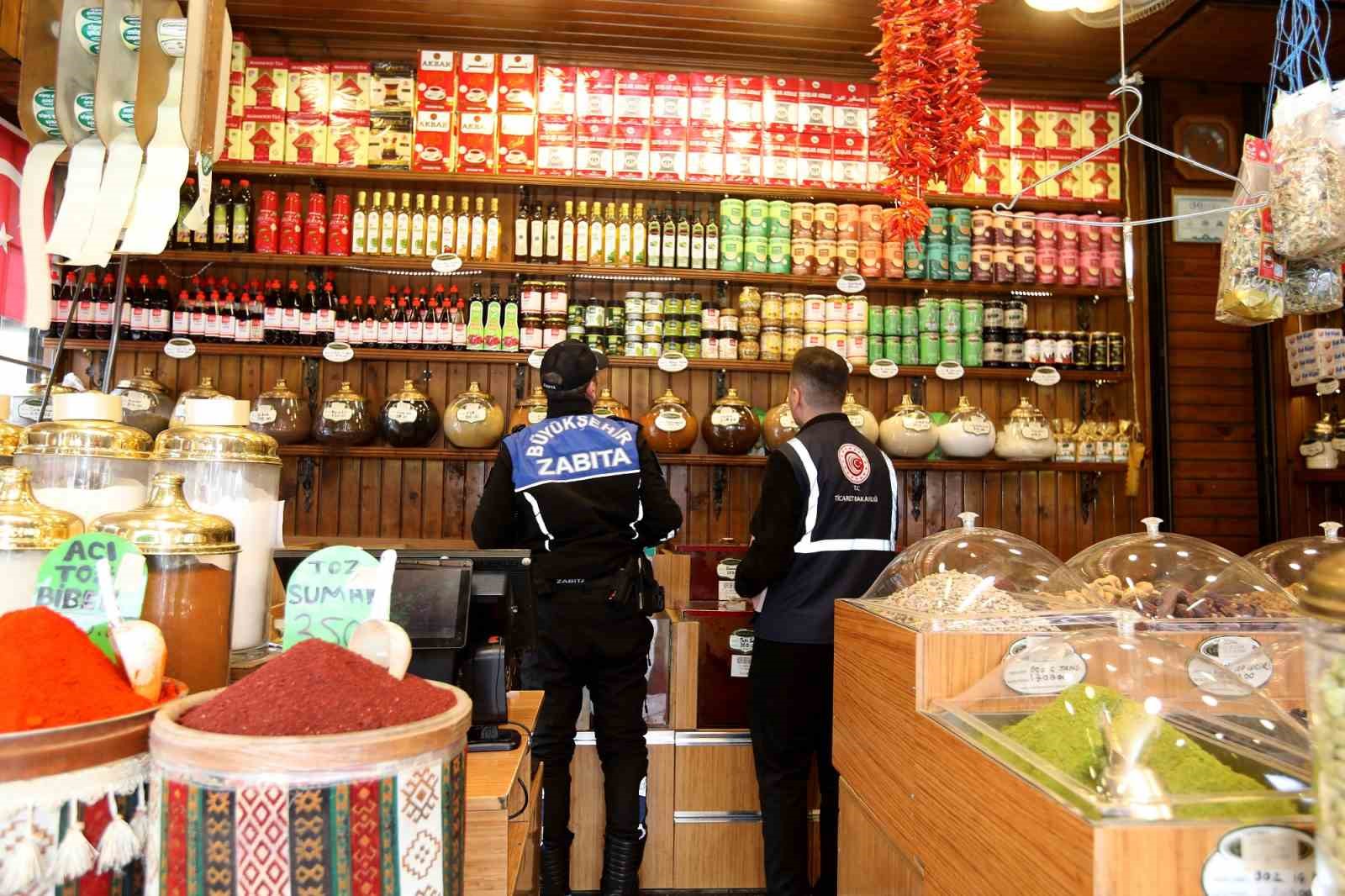 Büyükşehir zabıta denetimleri ile güvenli alışverişi sağlıyor