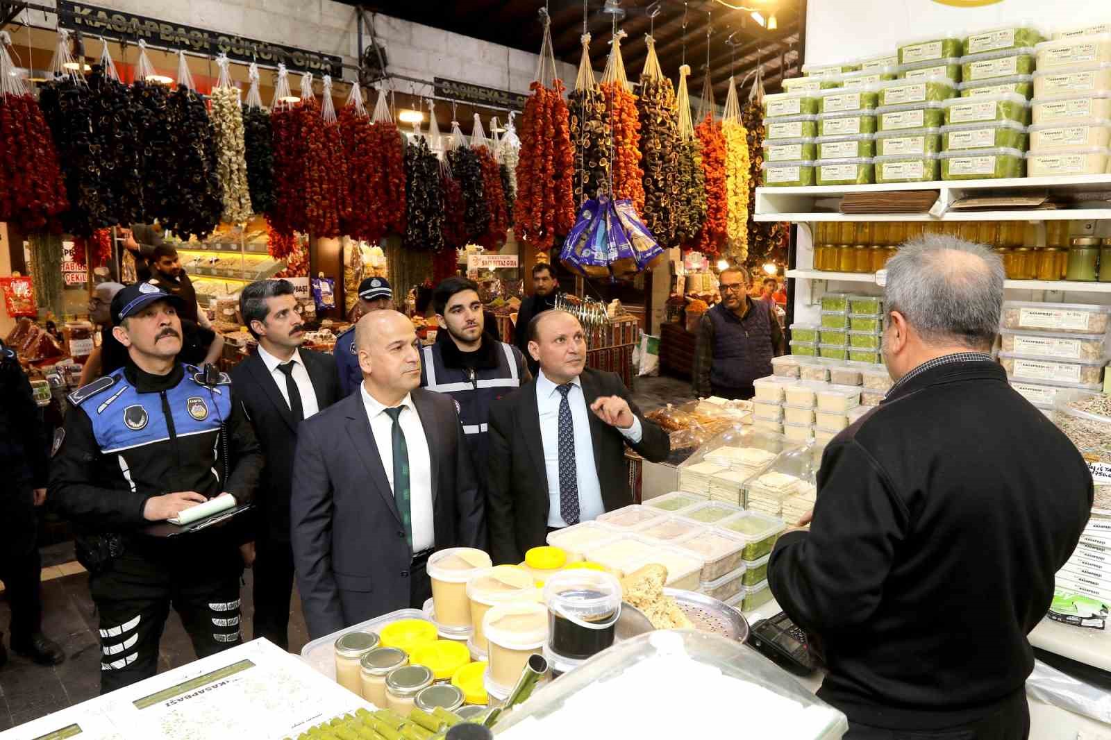 B&uuml;y&uuml;kşehir zabıta denetimleri ile g&uuml;venli alışverişi sağlıyor
