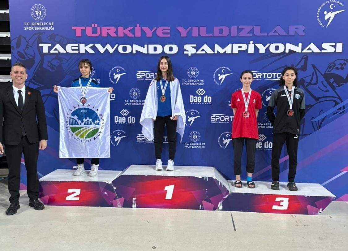 Büyükşehir sporcusu Sakarya’nın gururu oldu