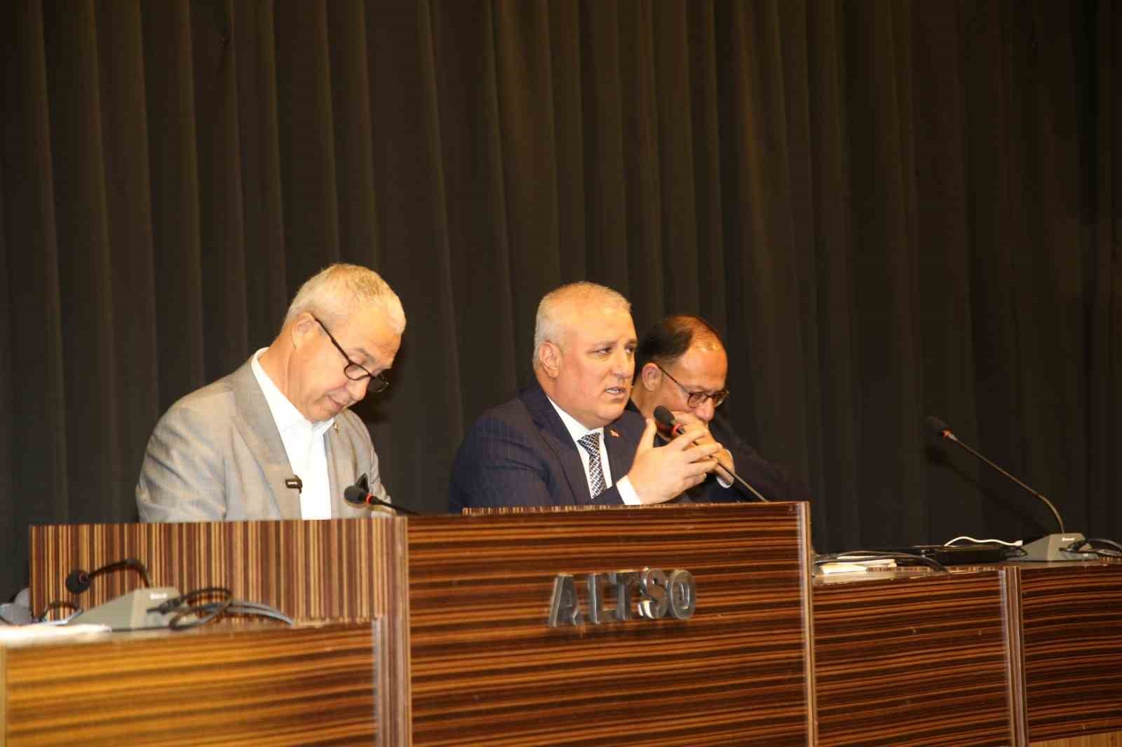 ALTSO’da turizmciler bir araya geldi
