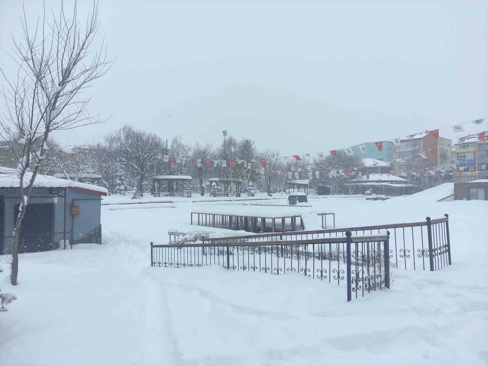 Ardahan&rsquo;da kartpostallık kar g&ouml;r&uuml;nt&uuml;leri
