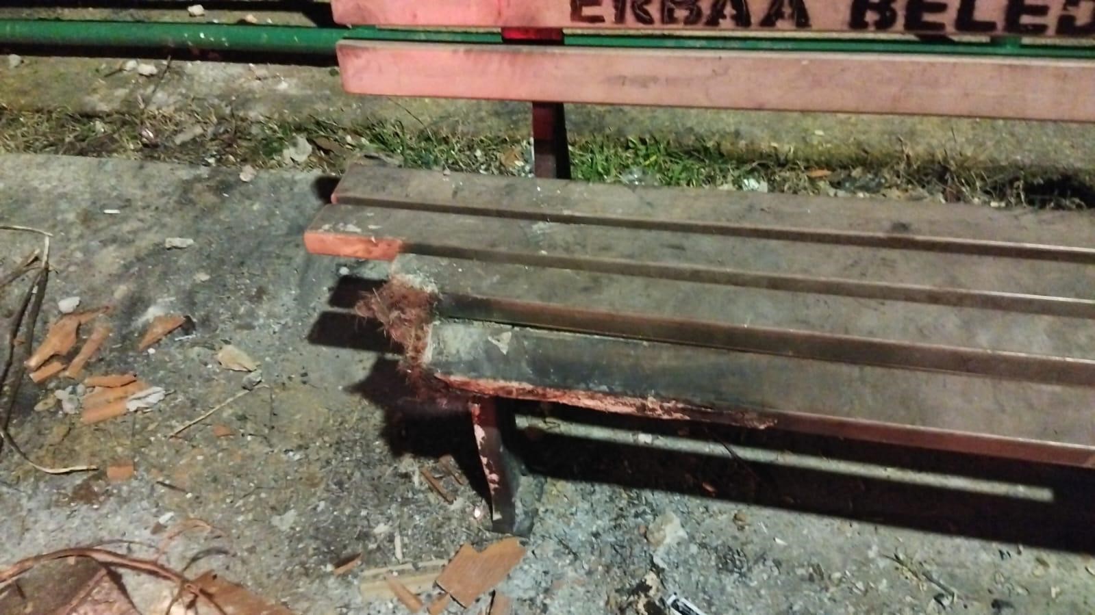 Erbaa’da çocuk parkları tahrip edildi