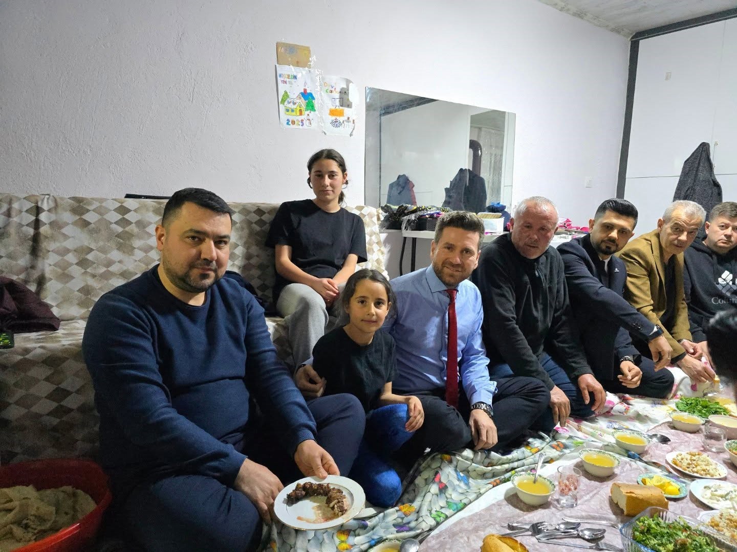Başkan Tatık iftarda Canatan ailesine konuk oldu
