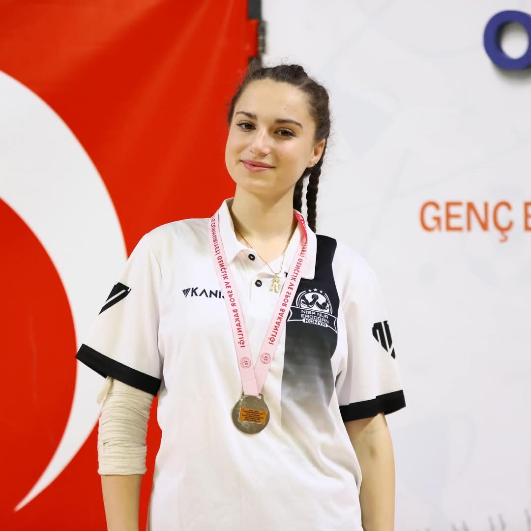 Muğla&rsquo;da okul sporları bilek g&uuml;reşi grup birinciliği tamamlandı
