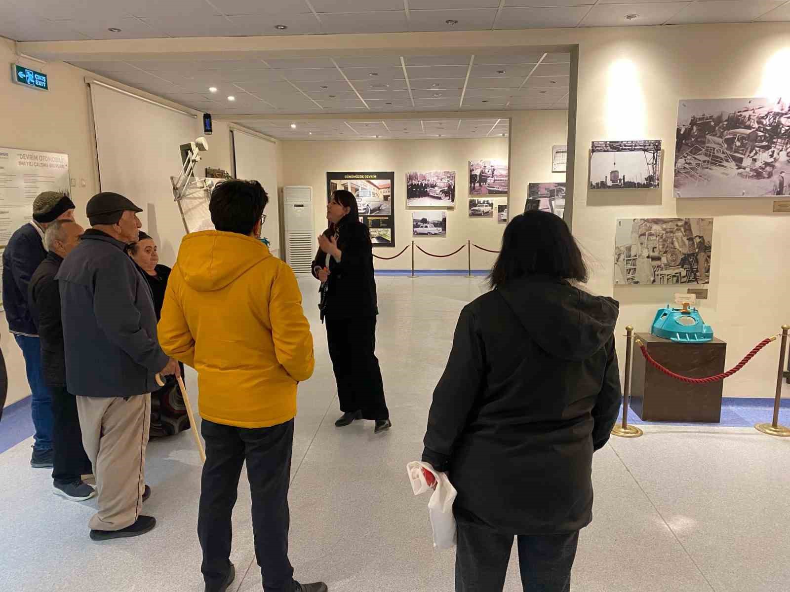 Aile ve Sosyal Politikalar İl M&uuml;d&uuml;rl&uuml;ğ&uuml; ekipleri yaşlıları unutmadı
