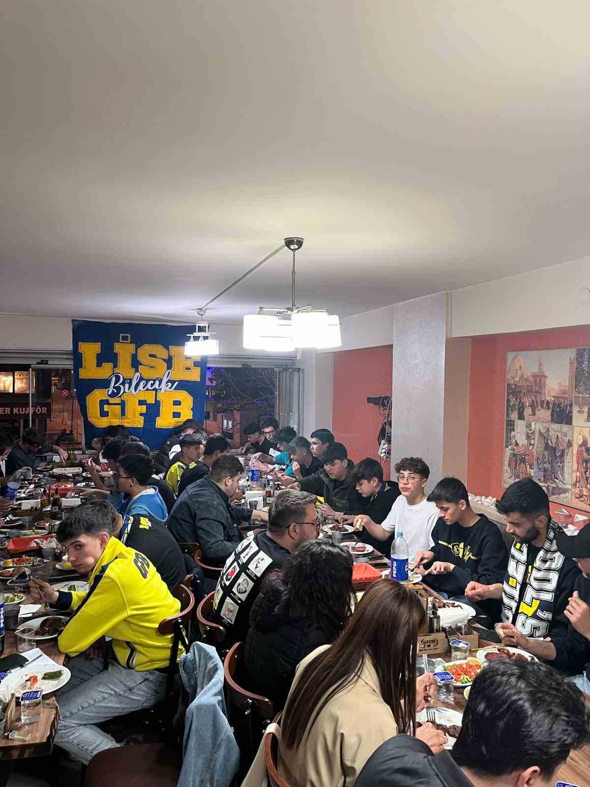 Bilecik Genç Fenerbahçeliler’den geleneksel iftar organizasyonu