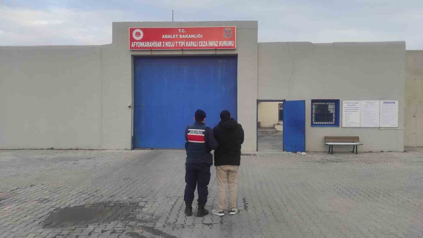 Hapis cezasıyla aranan şahsı JASAT yakaladı
