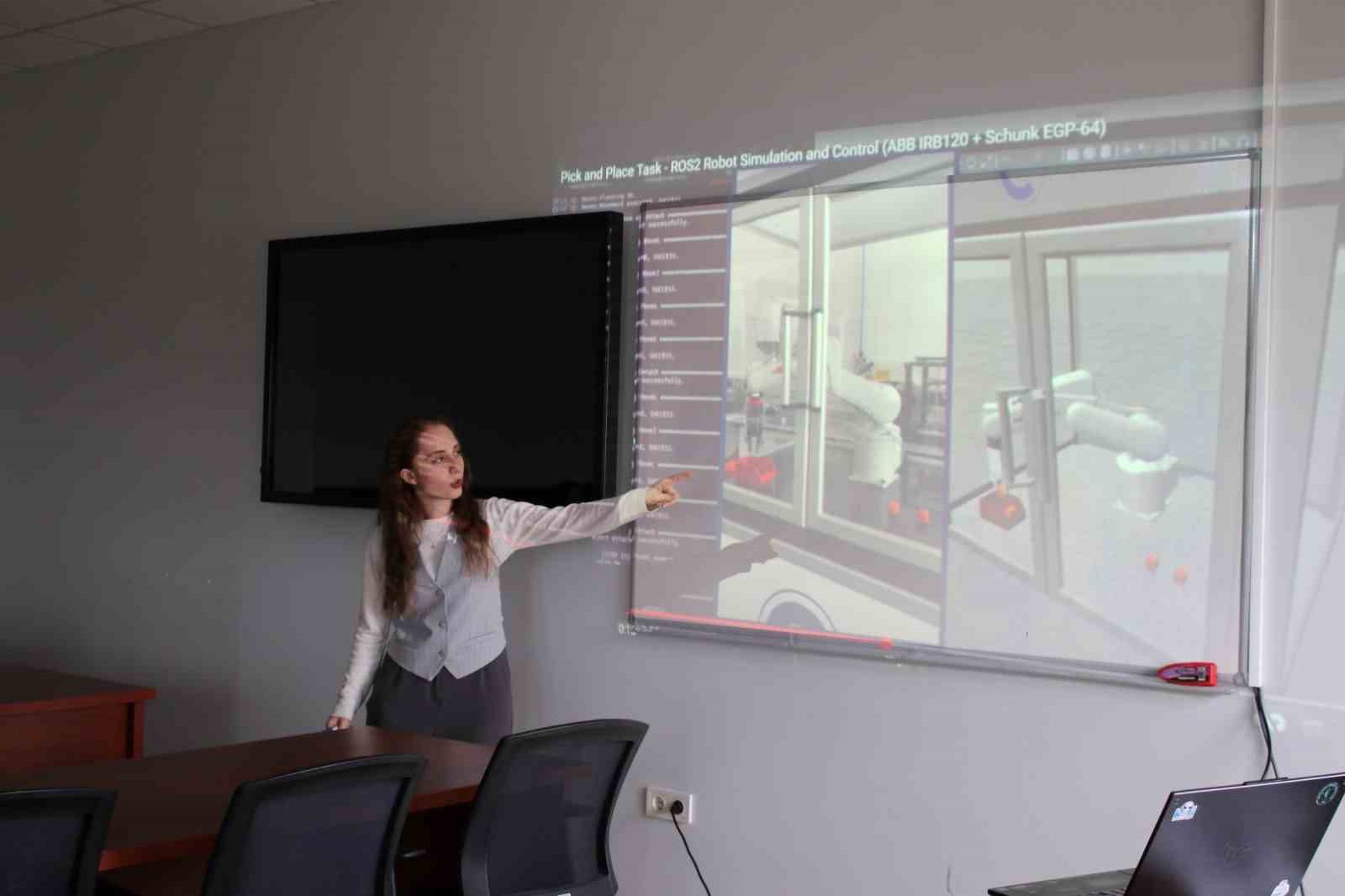 Yapay zekanın robotik sistemlere entegrasyonu bu etkinlikte konuşuldu
